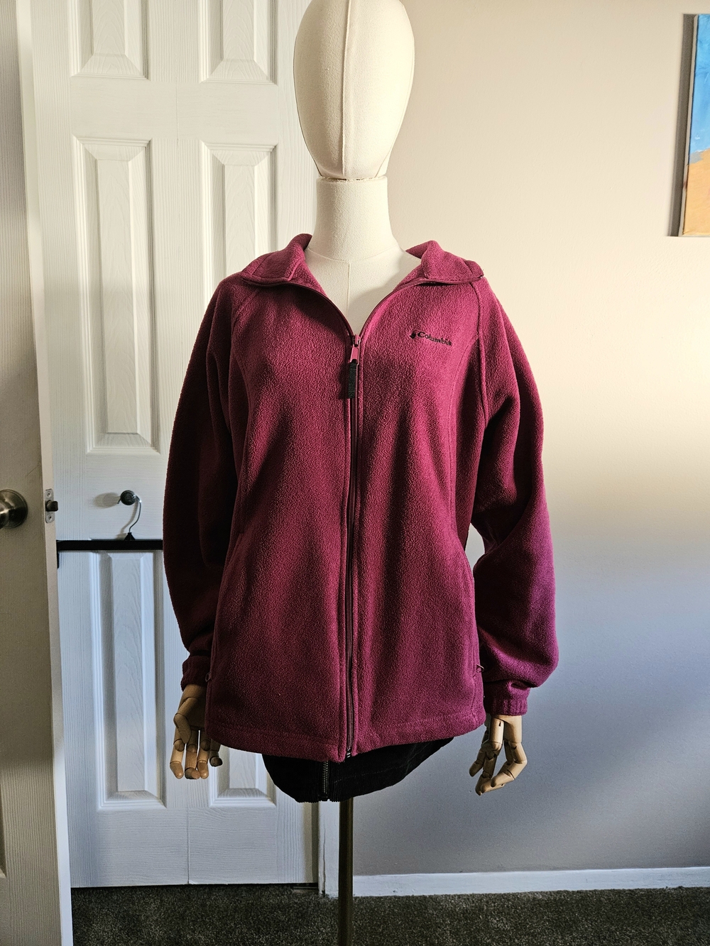 Columbia Women's Full-Zip Fleece Jacket in Berry. Size XL